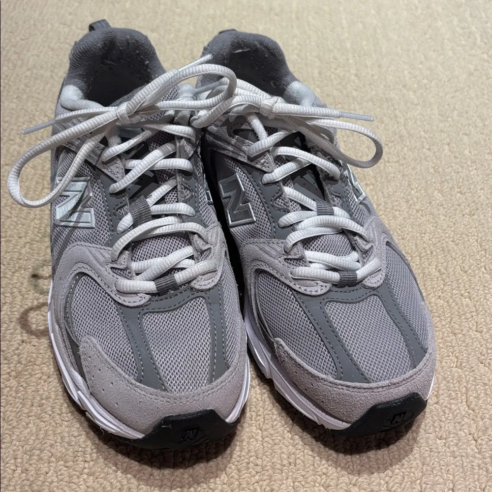 New Balance 530 - Picture 2 of 8